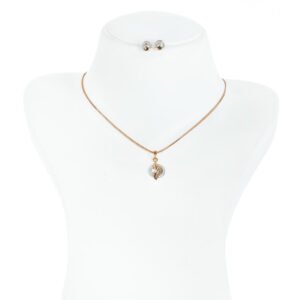 18K Chain with Pendent