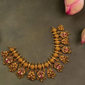Kunthan Antique Necklace